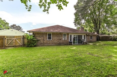 Welcome to this charming 3-bedroom, 2-bathroom ranch-style home on Huntington Park Golf Course in Louisiana - for sale on GolfHomes.com, golf home, golf lot