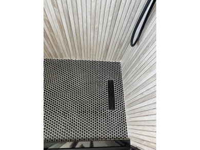 Fully remodeled corner 3BR/2BA condo bathed in natural light on Palm-Aire Country Club and Resort - The Oaks in Florida - for sale on GolfHomes.com, golf home, golf lot