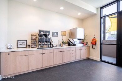 This beautifully designed 2 bed, 2.5 bath condo offers a on Gainey Ranch Golf Club in Arizona - for sale on GolfHomes.com, golf home, golf lot
