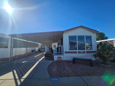 This delightful one-bedroom, one-bathroom home boasts an on Viewpoint Golf Resort in Arizona - for sale on GolfHomes.com, golf home, golf lot