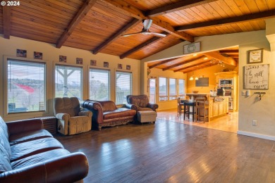 Discover the beauty of this custom built home that overlooks the on John Day Golf Club in Oregon - for sale on GolfHomes.com, golf home, golf lot