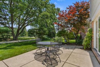 Beautiful 5 bed / 3 bath home on one of the most coveted streets on Lincolnshire Fields Country Club in Illinois - for sale on GolfHomes.com, golf home, golf lot