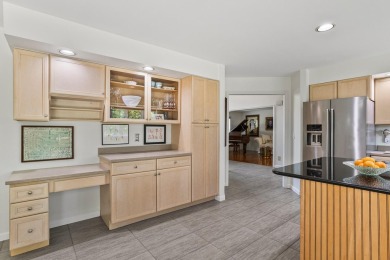 Beautiful 5 bed / 3 bath home on one of the most coveted streets on Lincolnshire Fields Country Club in Illinois - for sale on GolfHomes.com, golf home, golf lot