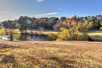 This townhome offers the perfect combination of comfort on Indian Hills Country Club in Arkansas - for sale on GolfHomes.com, golf home, golf lot