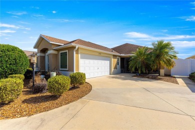 OVERSIZED 2 FULL CAR GARAGE * LOW BOND BALANCE * ROOM FOR A POOL on Evans Prairie Golf and Country Club in Florida - for sale on GolfHomes.com, golf home, golf lot