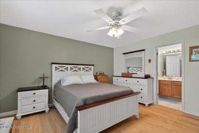 Welcome to this beautifully maintained 3-bedroom, 2.5-bath on Fairways of Half Moon - Fairways of Half Moon in New York - for sale on GolfHomes.com, golf home, golf lot