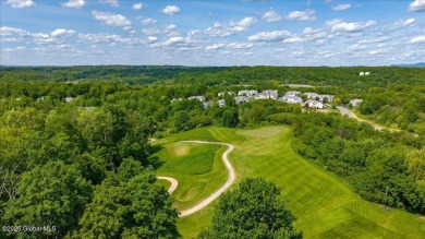 Welcome to this beautifully maintained 3-bedroom, 2.5-bath on Fairways of Half Moon - Fairways of Half Moon in New York - for sale on GolfHomes.com, golf home, golf lot