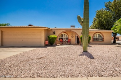 New Quartz counters & stainless appliances in kitchen Sept 2024! on Sunland Village Golf Club in Arizona - for sale on GolfHomes.com, golf home, golf lot