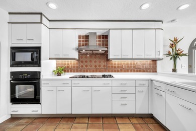 Located in Bluewater Bay's popular Southwind neighborhood, this on Golf Club at Bluewater Bay Resort in Florida - for sale on GolfHomes.com, golf home, golf lot