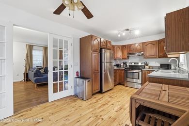 Don't miss this lovely move-in-ready 3 bedrooms, 2.5 bath home on Pocono Farms Country Club in Pennsylvania - for sale on GolfHomes.com, golf home, golf lot