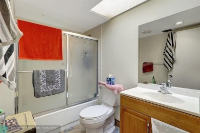 Great investment opportunitly !! This 2 bed /2 bath features on Flamingo Lakes Country Club in Florida - for sale on GolfHomes.com, golf home, golf lot