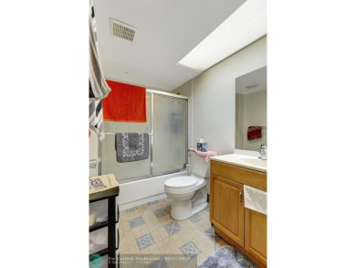 Great investment opportunitly !! This 2 bed /2 bath features on Flamingo Lakes Country Club in Florida - for sale on GolfHomes.com, golf home, golf lot