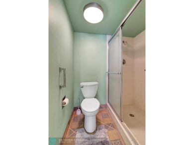 Great investment opportunitly !! This 2 bed /2 bath features on Flamingo Lakes Country Club in Florida - for sale on GolfHomes.com, golf home, golf lot