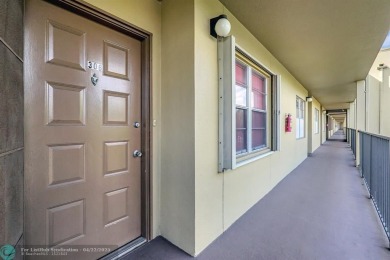 Great investment opportunitly !! This 2 bed /2 bath features on Flamingo Lakes Country Club in Florida - for sale on GolfHomes.com, golf home, golf lot