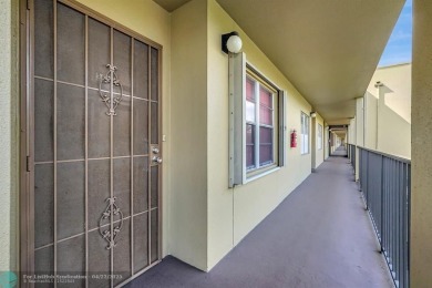 Great investment opportunitly !! This 2 bed /2 bath features on Flamingo Lakes Country Club in Florida - for sale on GolfHomes.com, golf home, golf lot