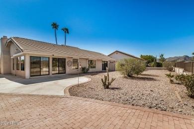 Ahwatukee retirement almost 2300 square foot, 4 bedroom, 2 bath on The Lakes at Ahwatukee in Arizona - for sale on GolfHomes.com, golf home, golf lot