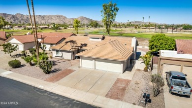 Ahwatukee retirement almost 2300 square foot, 4 bedroom, 2 bath on The Lakes at Ahwatukee in Arizona - for sale on GolfHomes.com, golf home, golf lot