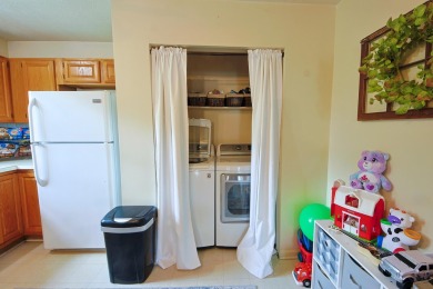 Great Investment  Property. This cozy Winchester duplex is in a on Winchester Country Club, Inc. in Kentucky - for sale on GolfHomes.com, golf home, golf lot