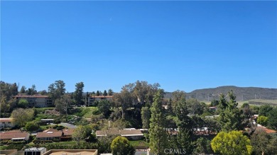 This is the perfectly sized studio condo at the Towers.  Located on Leisure Village Par 3 Golf Course in California - for sale on GolfHomes.com, golf home, golf lot