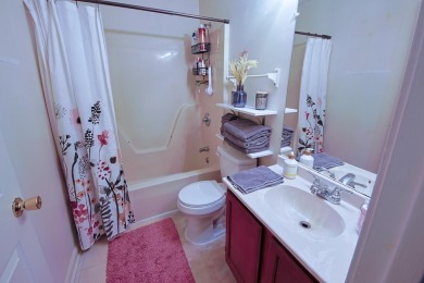 Great Investment  Property. This cozy Winchester duplex is in a on Winchester Country Club, Inc. in Kentucky - for sale on GolfHomes.com, golf home, golf lot