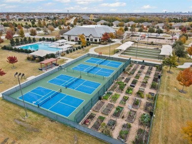 Live the Good Life in This 2-Bed + Flex Room Gem with Screened on Frisco Lakes Golf Course in Texas - for sale on GolfHomes.com, golf home, golf lot