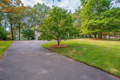 CLASSIC STYLE and SOUTHERN CHARM are evident. In this Pleasant on Pleasant Valley Country Club in Arkansas - for sale on GolfHomes.com, golf home, golf lot