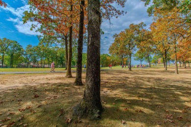 CLASSIC STYLE and SOUTHERN CHARM are evident. In this Pleasant on Pleasant Valley Country Club in Arkansas - for sale on GolfHomes.com, golf home, golf lot