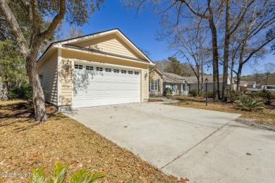 Charming Home on the 3rd Fairway in Lockwood Folly!

Nestled on Lockwood Folly Country Club in North Carolina - for sale on GolfHomes.com, golf home, golf lot