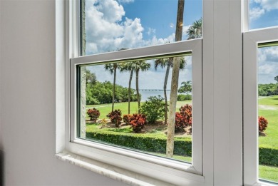 This beautifully updated two-bedroom, two-bath condo in the on Cove Cay Country Club in Florida - for sale on GolfHomes.com, golf home, golf lot