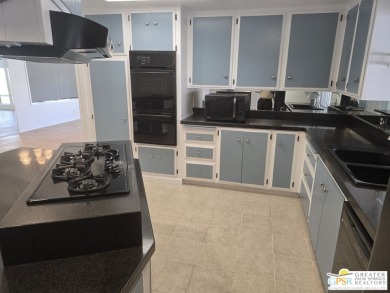 Come see this 2bed/2bath 1440 sq ft home with an open, easy flow on Date Palm Country Club in California - for sale on GolfHomes.com, golf home, golf lot