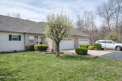 One Level Lake Tansi Condo, quiet cul-de-sac locationfort and on Lake Tansi Village Country Club in Tennessee - for sale on GolfHomes.com, golf home, golf lot