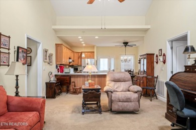 One Level Lake Tansi Condo, quiet cul-de-sac locationfort and on Lake Tansi Village Country Club in Tennessee - for sale on GolfHomes.com, golf home, golf lot