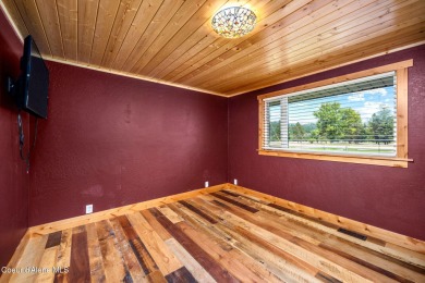 STUNNING 4BD/3BA, 3,524 SQ FT HOME ON PINEHURST GOLF COURSE WITH on The Pinehurst Golf Course in Idaho - for sale on GolfHomes.com, golf home, golf lot