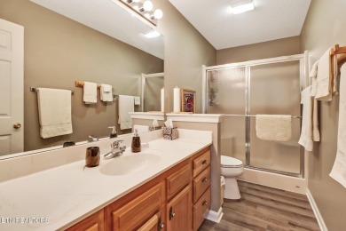 Lovely, well maintained golf front home offering 3 bedrooms & 2 on Heatherhurst Golf Course in Tennessee - for sale on GolfHomes.com, golf home, golf lot