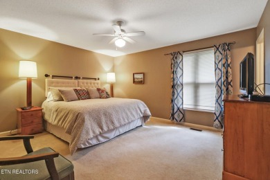 Lovely, well maintained golf front home offering 3 bedrooms & 2 on Heatherhurst Golf Course in Tennessee - for sale on GolfHomes.com, golf home, golf lot