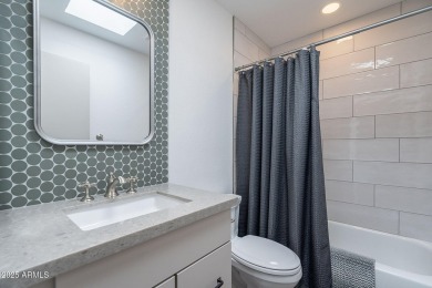 PRICE REDUCED to move fast - This beautiful Alameda model has on Sun Lakes Country Club in Arizona - for sale on GolfHomes.com, golf home, golf lot