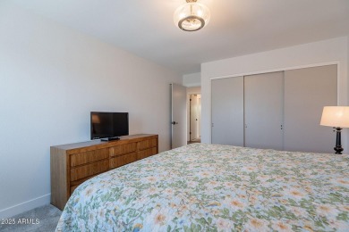 PRICE REDUCED to move fast - This beautiful Alameda model has on Sun Lakes Country Club in Arizona - for sale on GolfHomes.com, golf home, golf lot