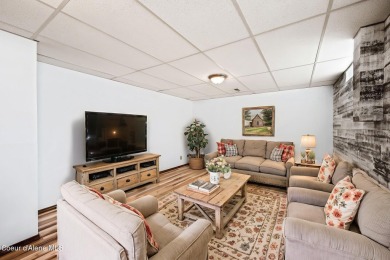 STUNNING 4BD/3BA, 3,524 SQ FT HOME ON PINEHURST GOLF COURSE WITH on The Pinehurst Golf Course in Idaho - for sale on GolfHomes.com, golf home, golf lot