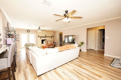 Welcome home to 606 Powell Drive in the heart of Fort Walton on Fort Walton Beach Golf Course in Florida - for sale on GolfHomes.com, golf home, golf lot