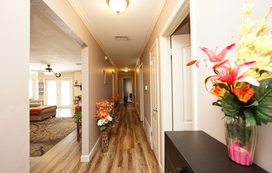 Welcome home to 606 Powell Drive in the heart of Fort Walton on Fort Walton Beach Golf Course in Florida - for sale on GolfHomes.com, golf home, golf lot