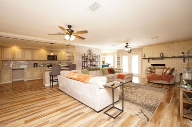 Welcome home to 606 Powell Drive in the heart of Fort Walton on Fort Walton Beach Golf Course in Florida - for sale on GolfHomes.com, golf home, golf lot