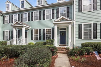 Discover the perfect blend of community and convenience in this on Southwood Golf Club in Florida - for sale on GolfHomes.com, golf home, golf lot