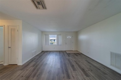 Under contract-accepting backup offers. Welcome to The Mainlands on Mainlands Golf Club in Florida - for sale on GolfHomes.com, golf home, golf lot
