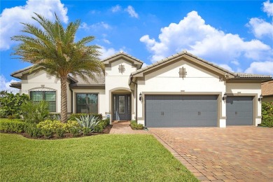 **REDUCED TO SELL**
This 4-bedroom, 3-bathroom home, plus 2 dens on Palm Beach Gardens Golf Course in Florida - for sale on GolfHomes.com, golf home, golf lot