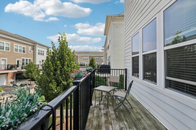 Welcome to this beautifully upgraded 3-bedroom, 3-story corner on Seven Bridges Golf Club in Illinois - for sale on GolfHomes.com, golf home, golf lot