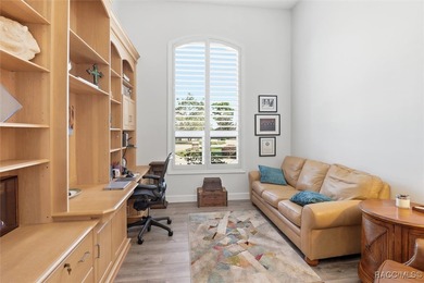 Vacant and move in ready: Meticulously Maintained Home in on Black Diamond Ranch Golf Course in Florida - for sale on GolfHomes.com, golf home, golf lot