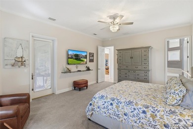 Vacant and move in ready: Meticulously Maintained Home in on Black Diamond Ranch Golf Course in Florida - for sale on GolfHomes.com, golf home, golf lot