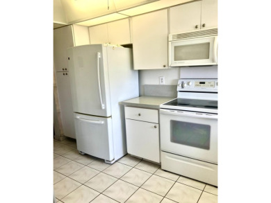 Spacious 2bd, 2bth unit available in Poinciana! This on Poinciana Golf Club in Florida - for sale on GolfHomes.com, golf home, golf lot