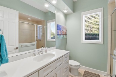 Vacant and move in ready: Meticulously Maintained Home in on Black Diamond Ranch Golf Course in Florida - for sale on GolfHomes.com, golf home, golf lot