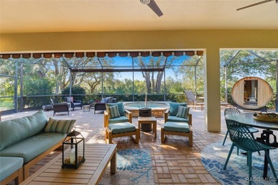 Vacant and move in ready: Meticulously Maintained Home in on Black Diamond Ranch Golf Course in Florida - for sale on GolfHomes.com, golf home, golf lot